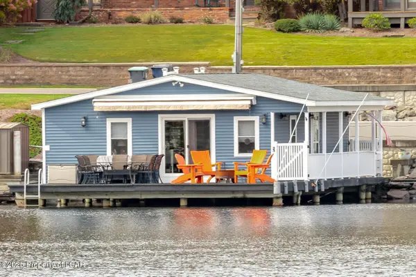 1258 Lakeside Drive, Harveys Lake, PA 18618