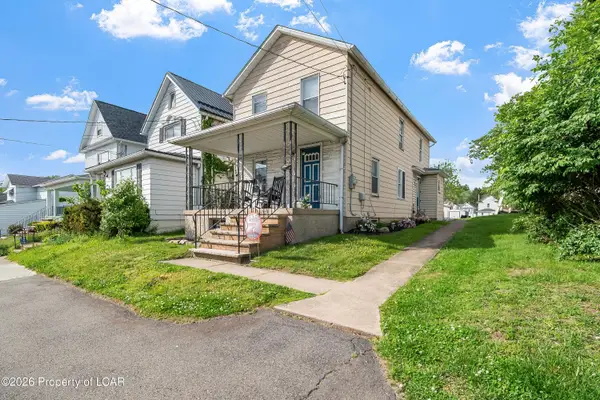 121 Lackawanna Avenue, Dupont, PA 18641