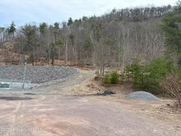 Lot 2 Pennsylvania 239, Shickshinny, PA 18655