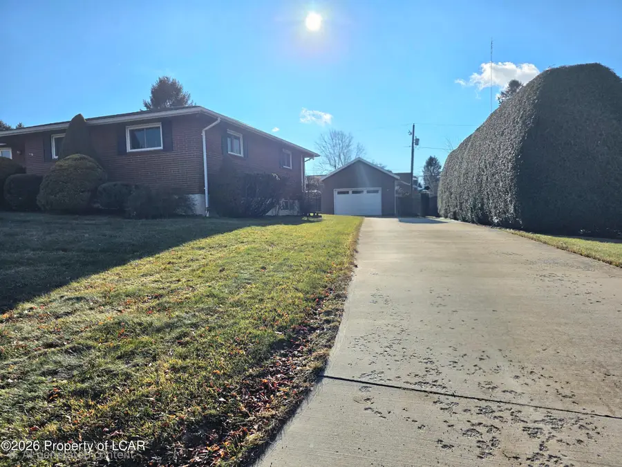 700 Samuels Avenue, Hazleton, PA 18201 - Image #3