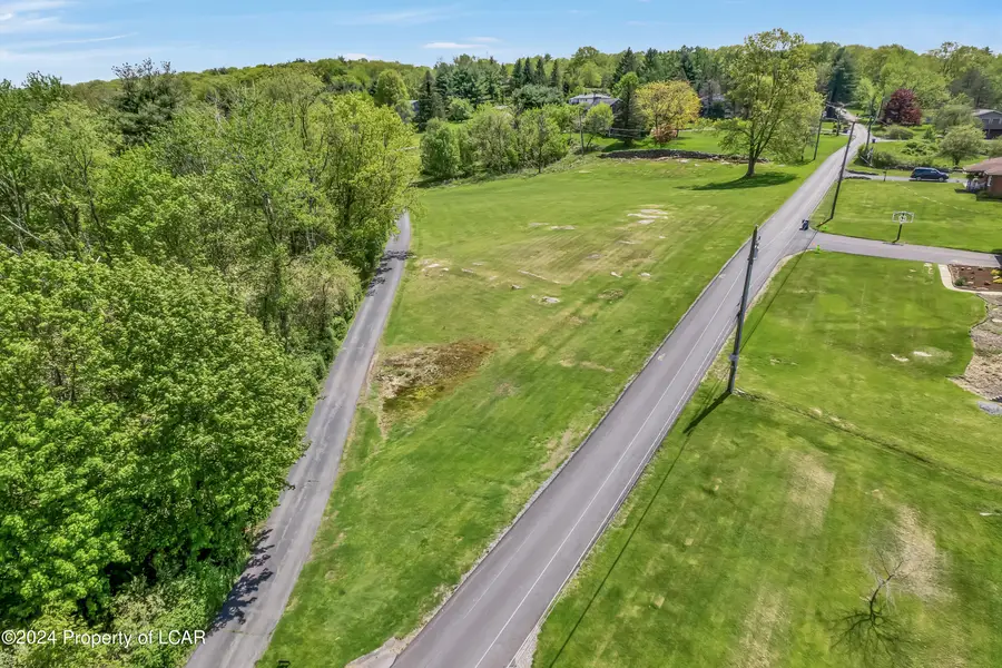 Crescent Ledge Drive, Dallas, PA 18612 - #3