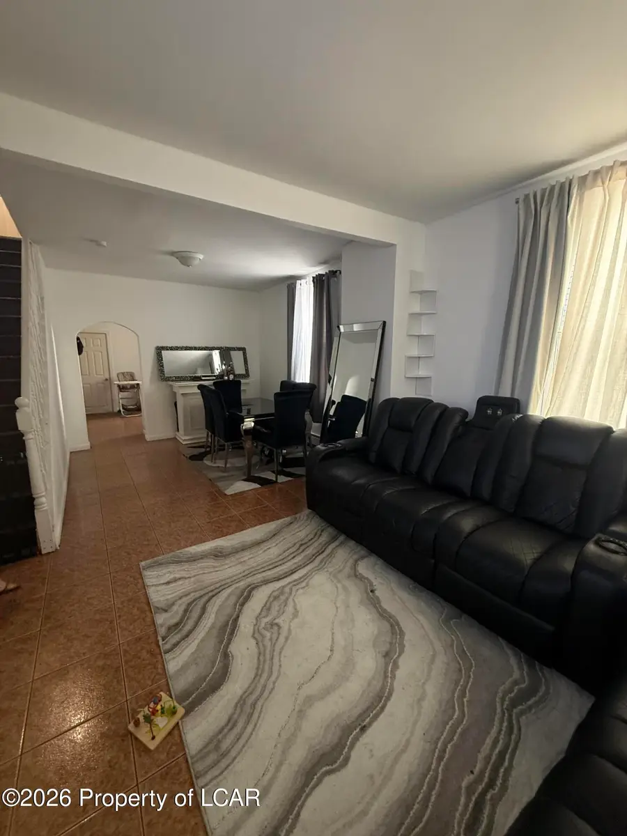 846 N Vine Street, Hazleton, PA 18201 - #2