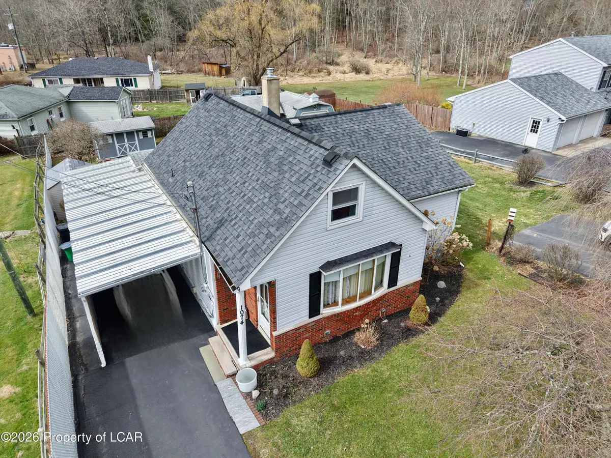 1074 Lower Demunds Road, Dallas, PA 18612 - #1