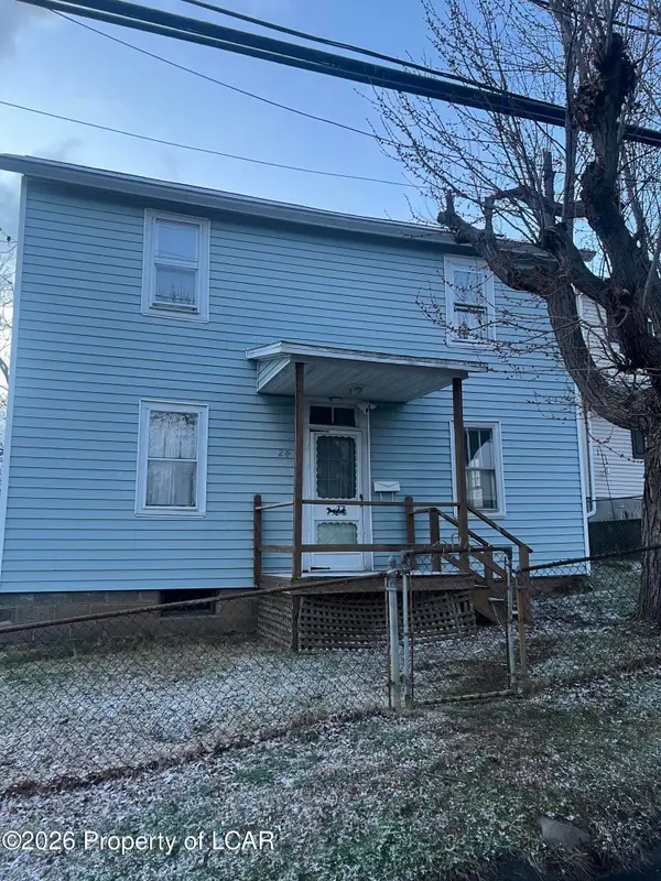 24 Delaware Street, Plains, PA 18705