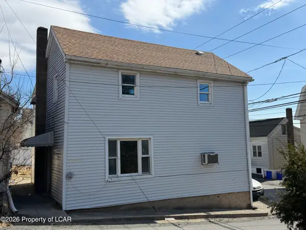 522 Freemont Court, Hazleton, PA 18201
