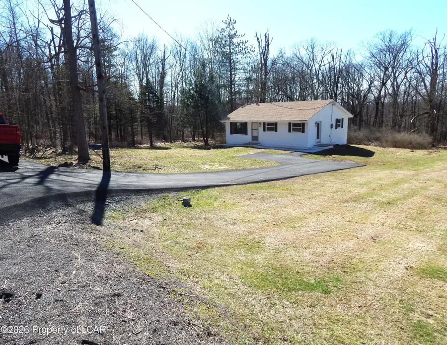 439 Woodlawn Avenue, Mountain Top, PA 18707 - #2