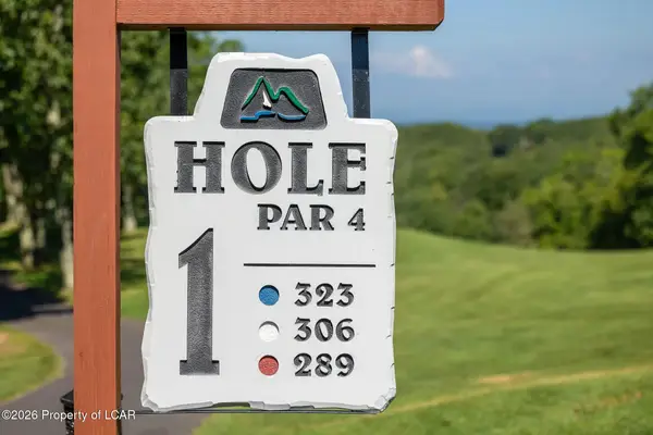 476 Crooked Stick Lane, Hazleton, PA 18202