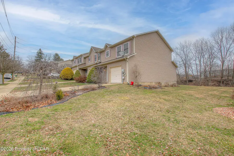 1123 Sunset Drive, Pittston, PA 18640 - #2