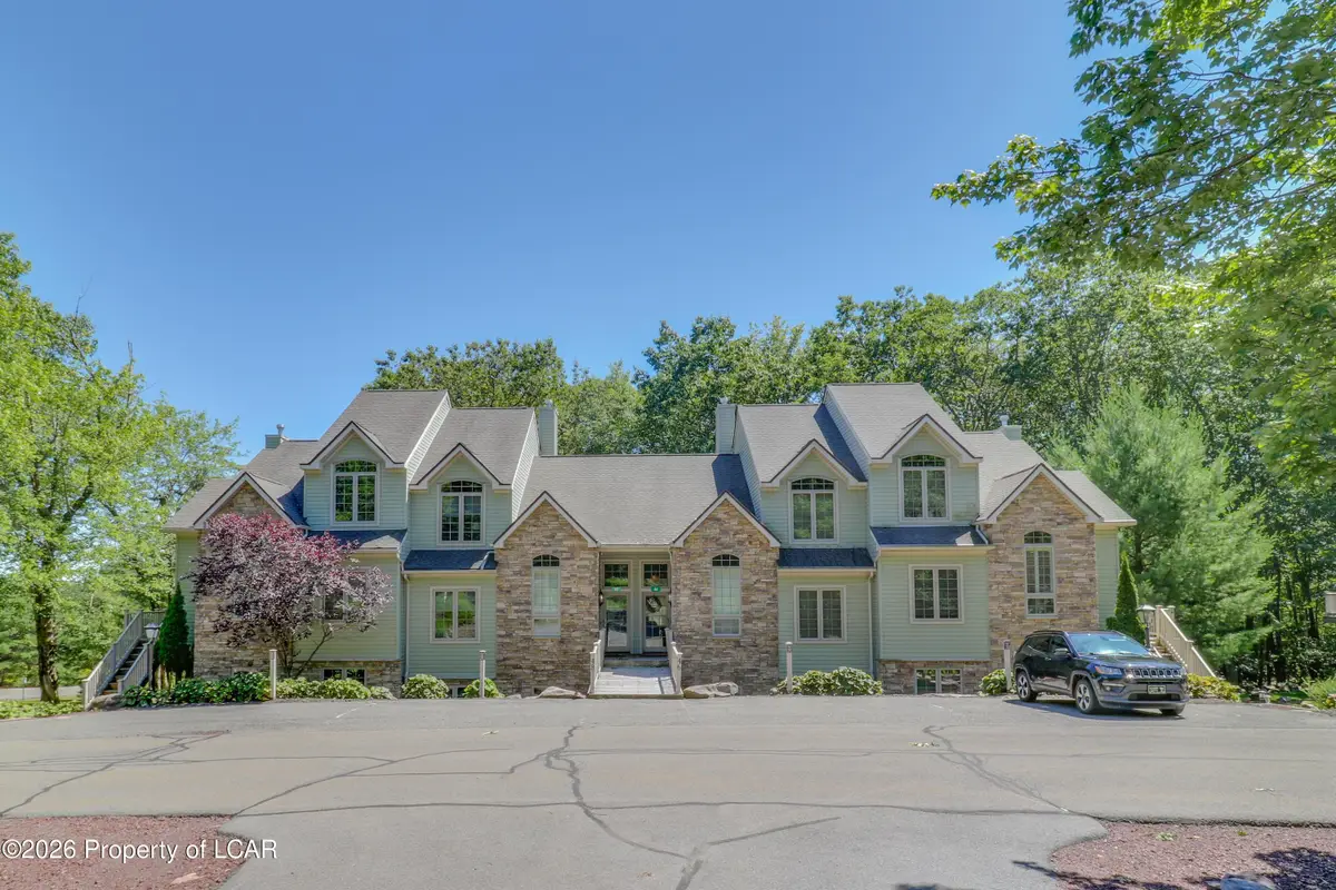 46 Mountainwoods Drive, Lake Harmony, PA 18624 - #1