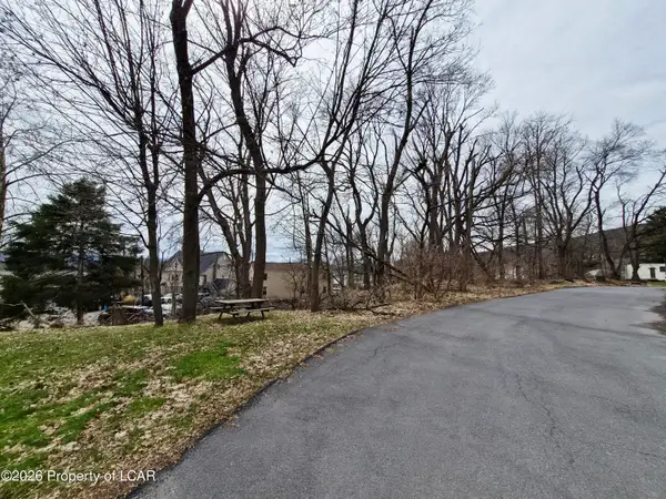 Terrace Drive, West Wyoming, PA 18644