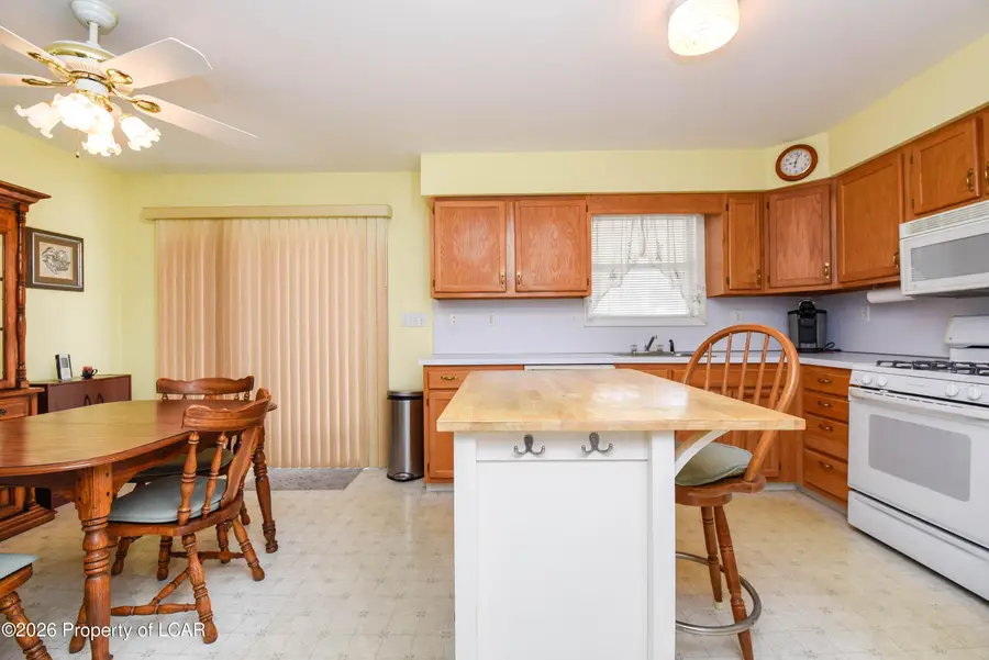 609 Lily Court, Exeter, PA 18643 - #2