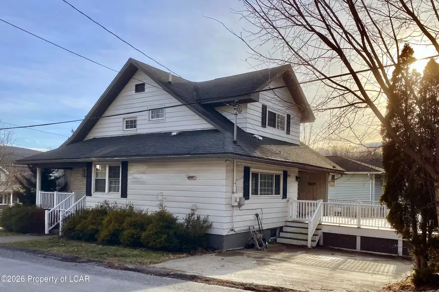 113 Fairview Avenue, Clarks Summit, PA 18411 - Image #2