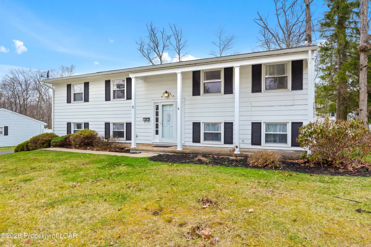 11 Farmhouse Road, Mountain Top, PA 18707 - #1