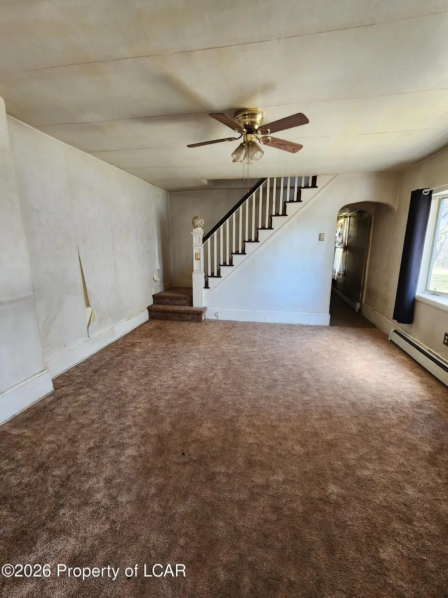 957 Chestnut Street, Freeland, PA 18224 - #3