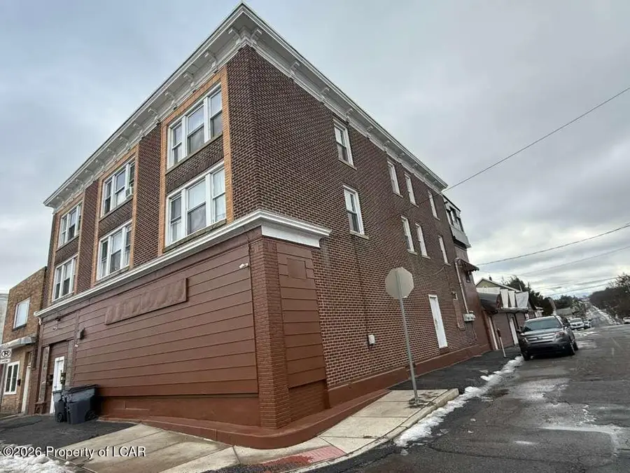 42 W Blaine Street, McAdoo, PA 18237 - Image #2