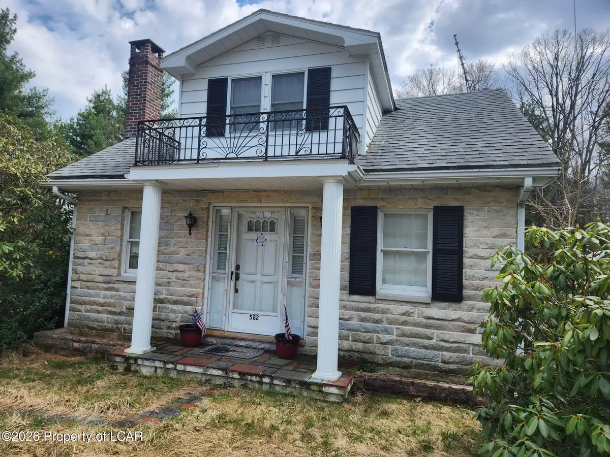 582 Fairview Street, Tamaqua, PA 18252 - #1