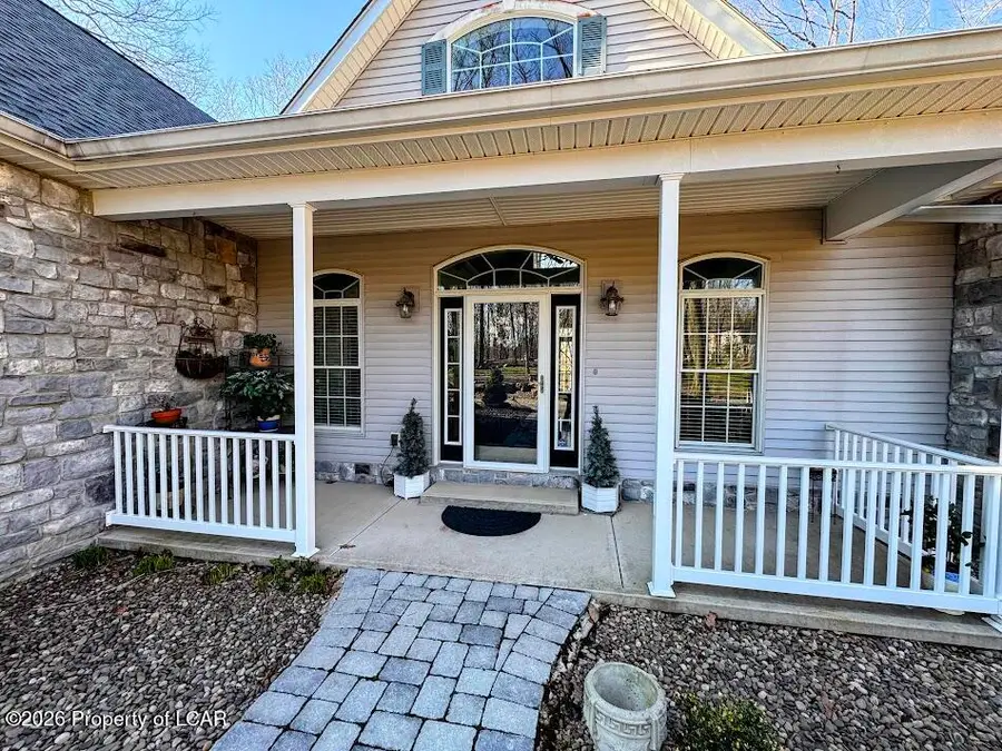 9 Dakota Drive, Hazleton, PA 18202 - #3