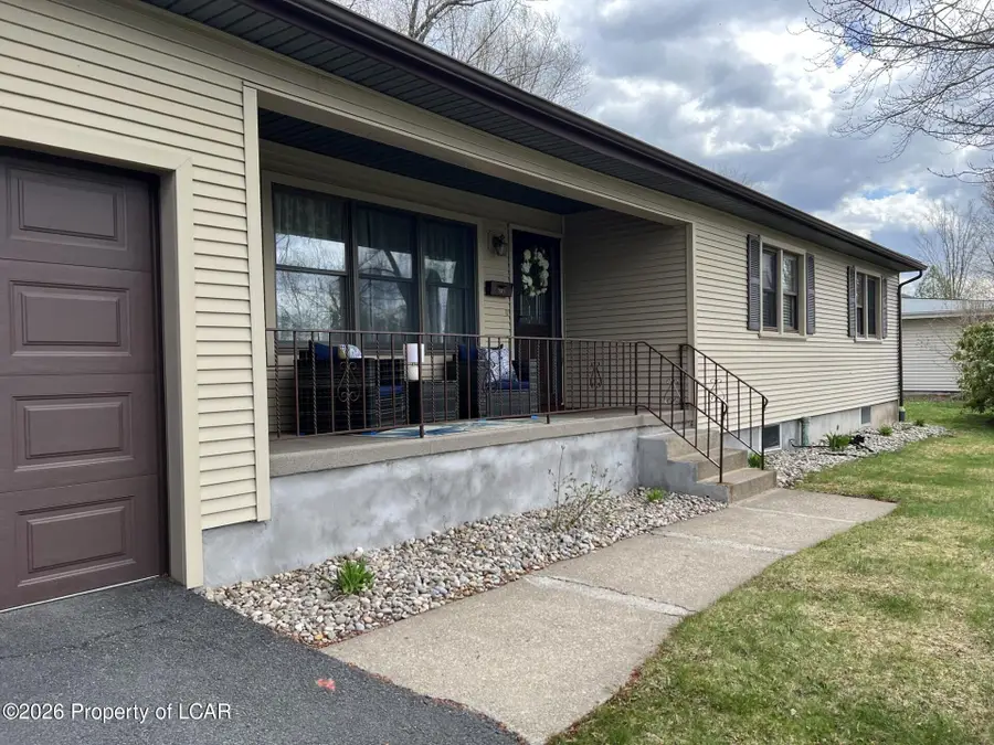 212 Grayson Drive, Clarks Green, PA 18411 - #2