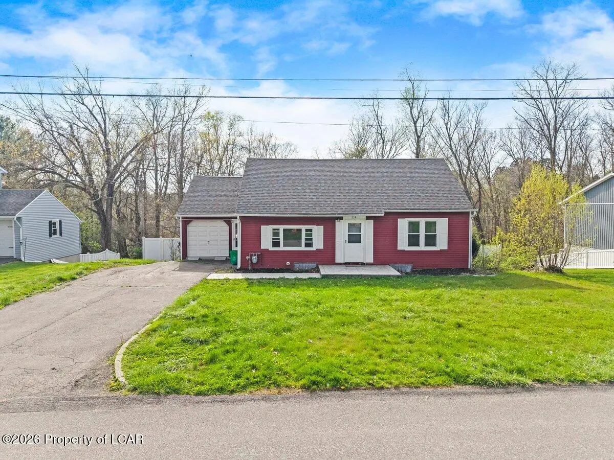 24 Hillcrest Drive, Dallas, PA 18612 - #1