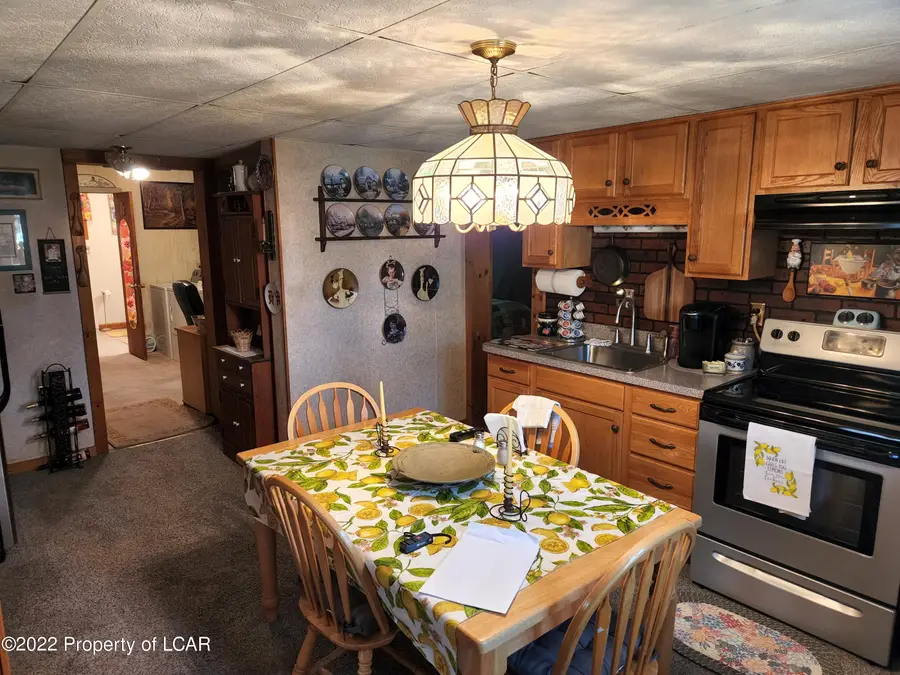 99 Kresge Lane, White Haven, PA 18661 - #2