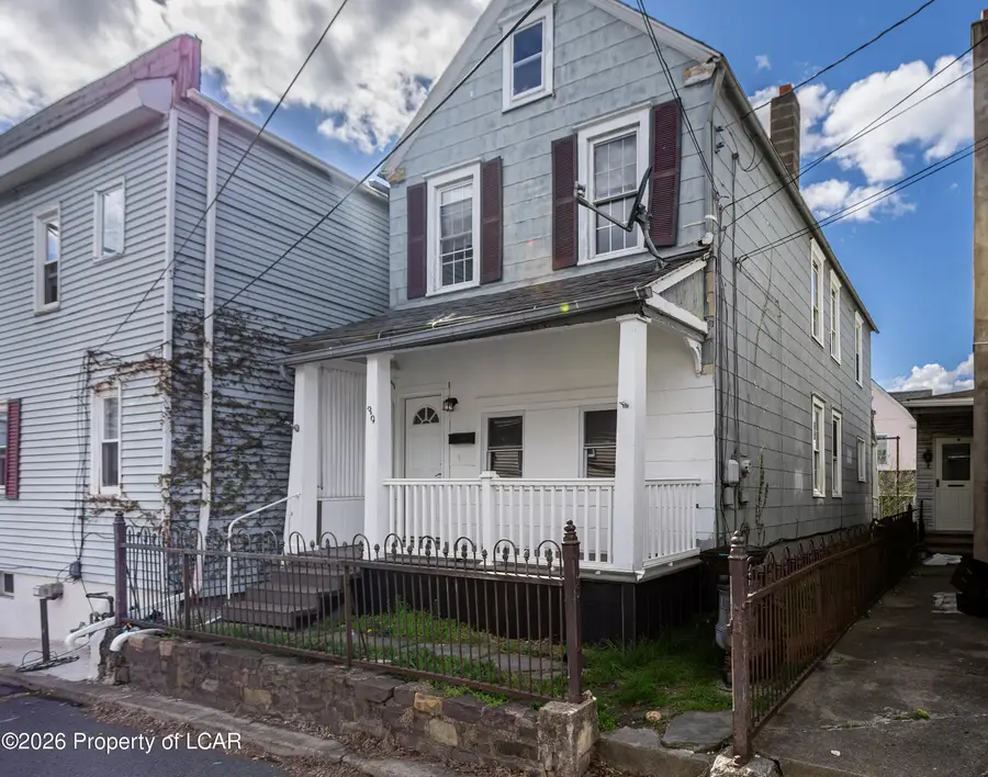 39 Lloyds Lane, Wilkes Barre, PA 18702 - #2