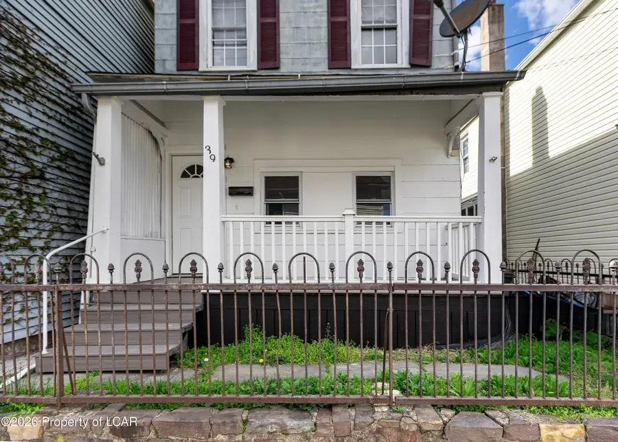 39 Lloyds Lane, Wilkes Barre, PA 18702 - #3