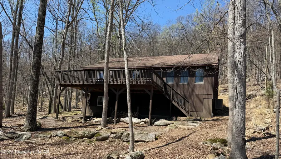 16 Iroquois Circle, Hazleton, PA 18202 - #3