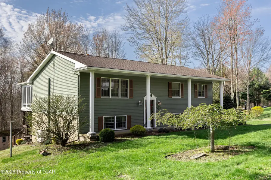201 Mcintosh Drive, Carbondale, PA 18407 - #3