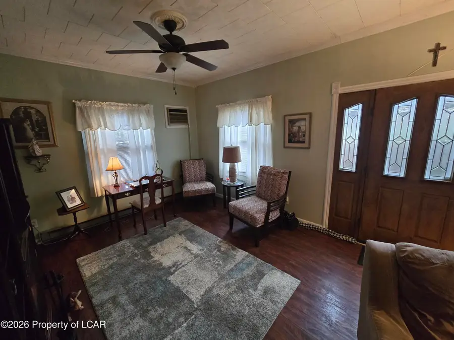 21 Elma Drive, Hanover Township, PA 18706 - Image #2