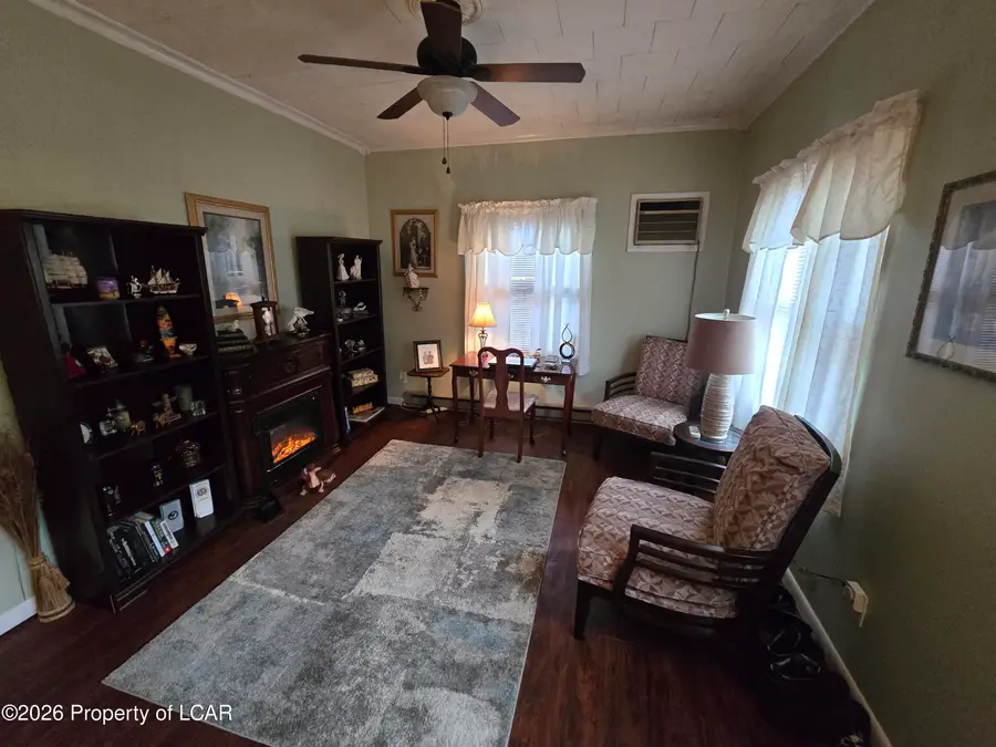 21 Elma Drive, Hanover Township, PA 18706 - Image #3