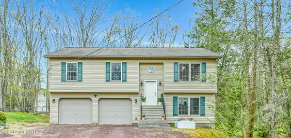 111 Lisa Lake Court, Drums, PA 18222