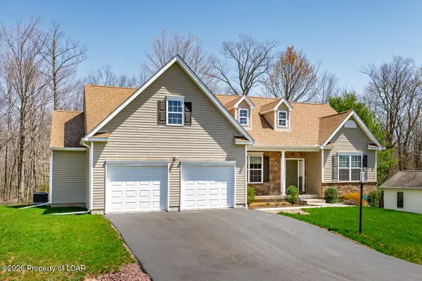 309 Golden Oaks Drive, White Haven, PA 18661