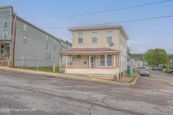 202 1st Street, Weatherly, PA 18255