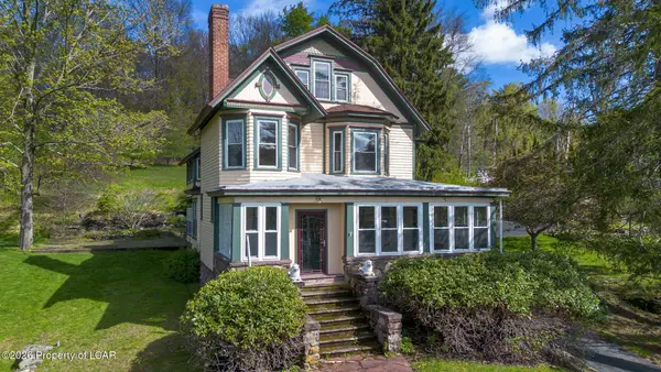 1315 Lakeside Drive, Harveys Lake, PA 18618