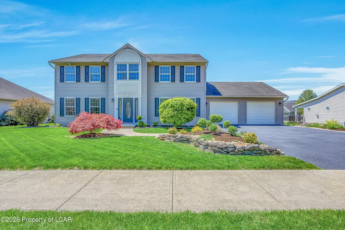 1009 Ledgeview Drive, West Pittston, PA 18643 - #1