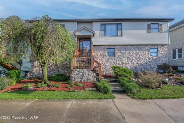 410 Carleton Avenue, Hazleton, PA 18201