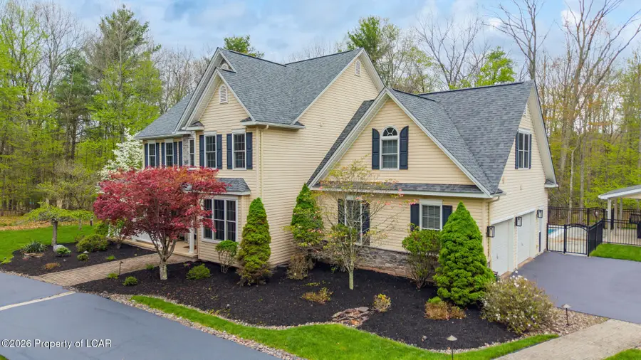 105 Sandwedge Drive, Mountain Top, PA 18707 - #2