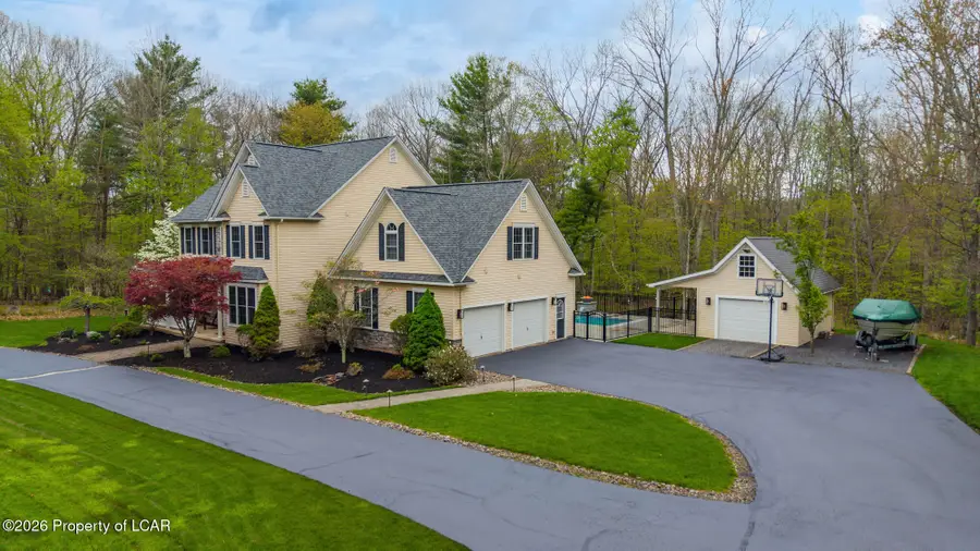 105 Sandwedge Drive, Mountain Top, PA 18707 - #3