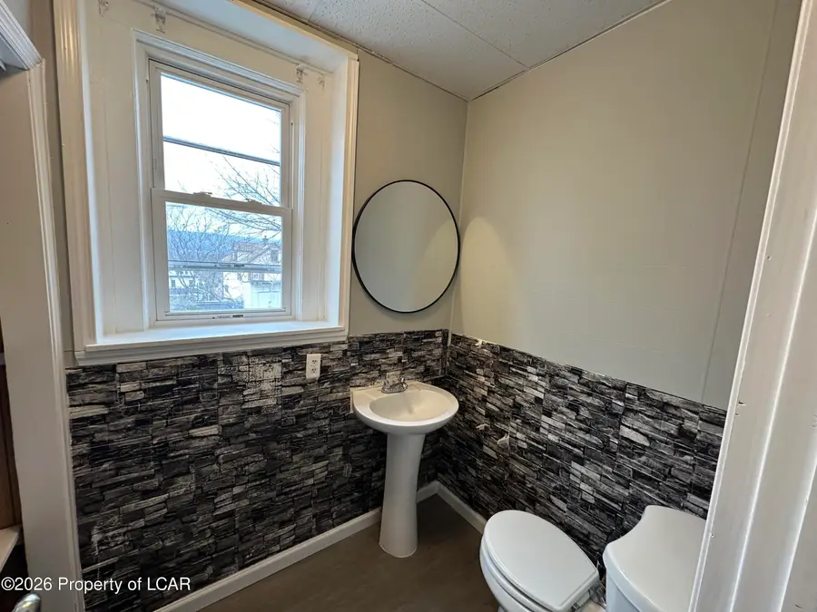 1427-1429 Main Street, Hanover, PA 18706 - #3