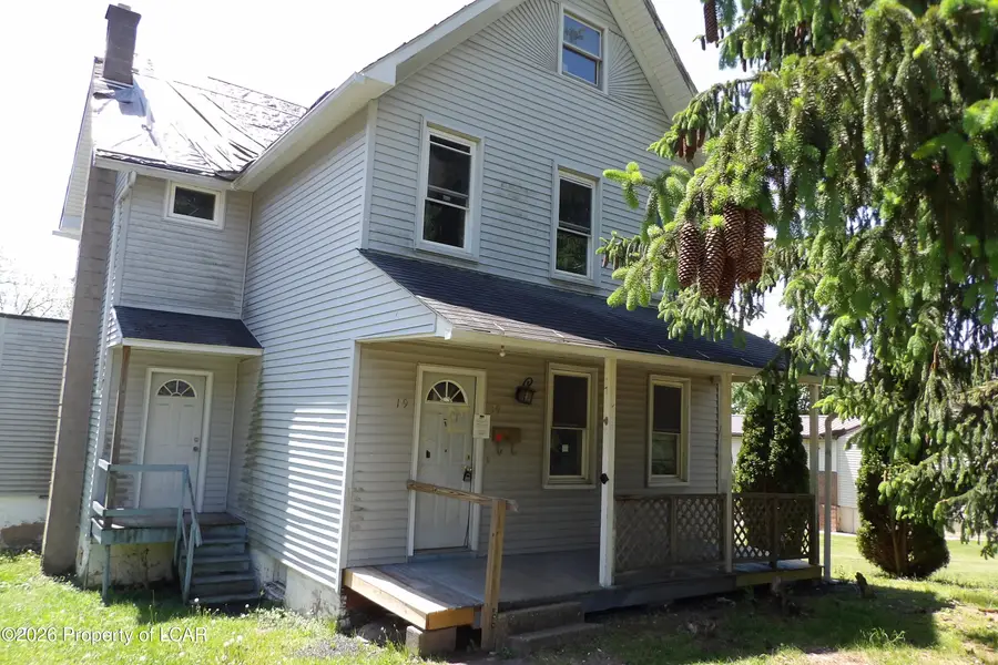 19 Chestnut Street, Mountain Top, PA 18707 - #2