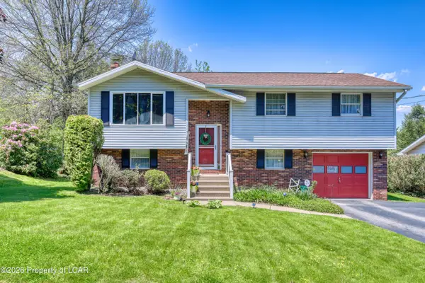 10 Atwell Drive, Dupont, PA 18641