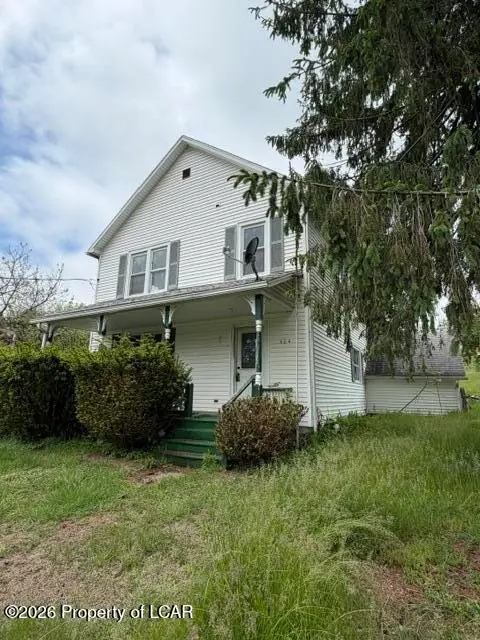 304 Village Road, Dallas, PA 18612