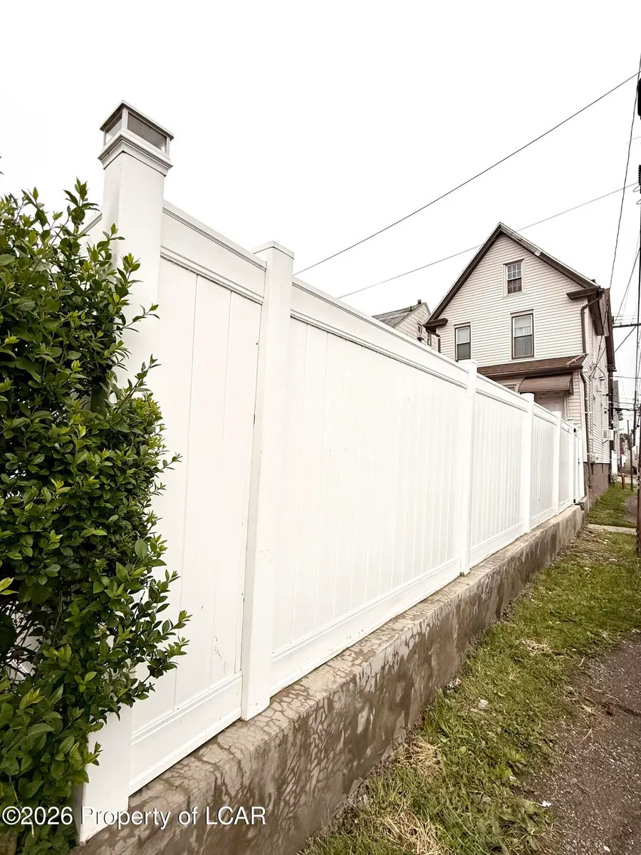 522 Seybert Street, Hazleton, PA 18201 - #2