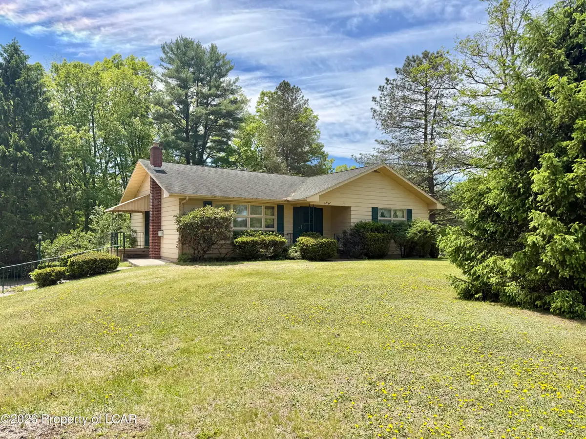 44 Forest Drive, Mountain Top, PA 18707 - #1