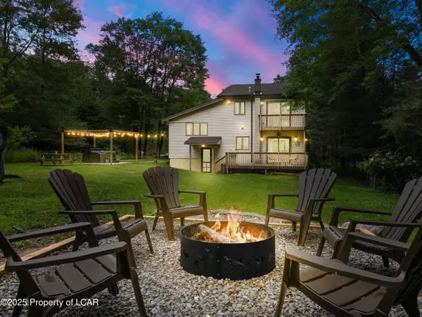 15 Old River Road, Thornhurst, PA 18424