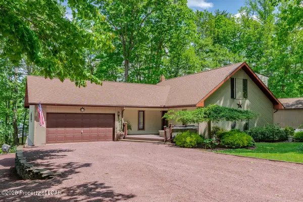 318 Four Seasons Drive, Drums, PA 18222