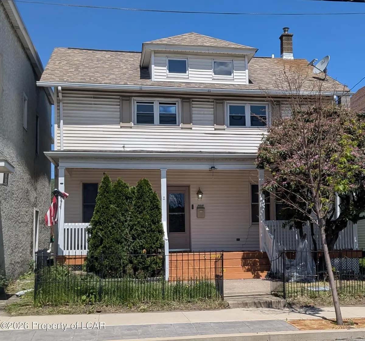 703 705 Main Street, Dickson City, PA 18519 - #1