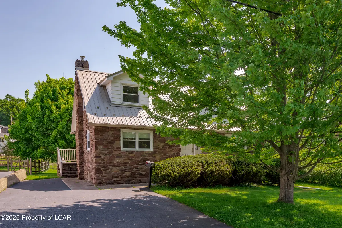 24 Park Street, Dallas, PA 18612 - #1