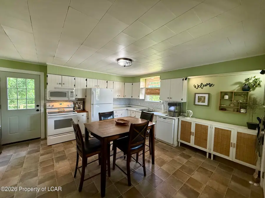 656 Tedrick Street, Browntown, PA 18640 - #2