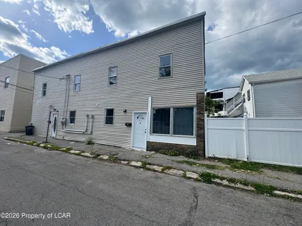 811 Luzerne Street, Freeland, PA 18224